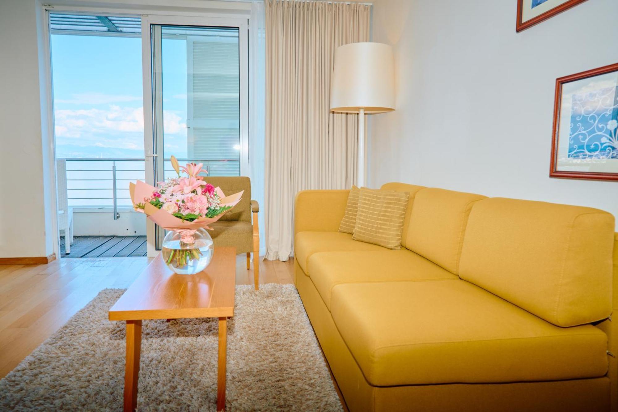 Astoria Hotel โอปาติยา ภายนอก รูปภาพ
