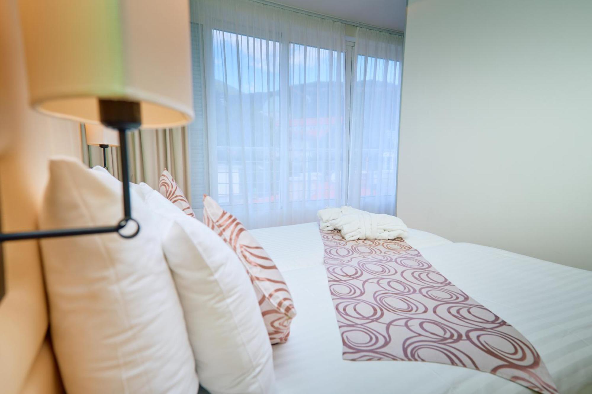 Astoria Hotel โอปาติยา ภายนอก รูปภาพ