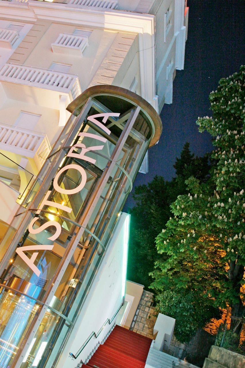 Astoria Hotel โอปาติยา ภายนอก รูปภาพ