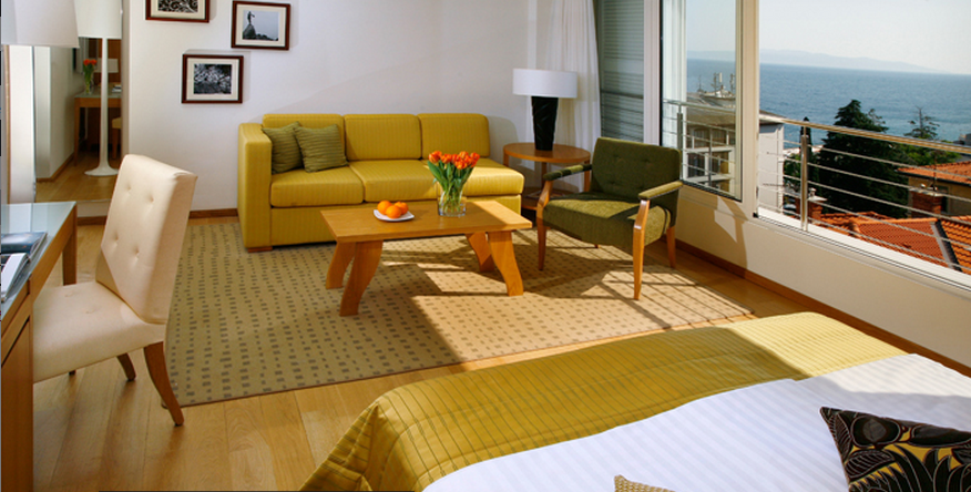 Astoria Hotel โอปาติยา ภายนอก รูปภาพ